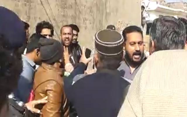 مویشی مالکان کا بلدیہ عملے پر دھاوا،پولیس بھی غائب ہوگئی