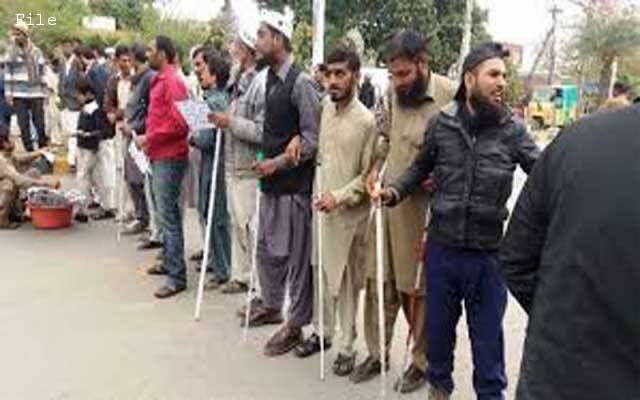نابینا افراد نے بزدار حکومت کی وعدہ خلافی پر احتجاج کا اعلان کردیا 