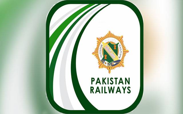 تمام ریلوے ملازمین کیلئے فیس ماسک اور دستانے پہنا لازمی قرار
