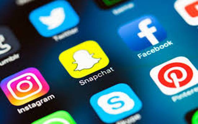 سوشل میڈیا قوانین، کون کون زد میں آئے گا؟