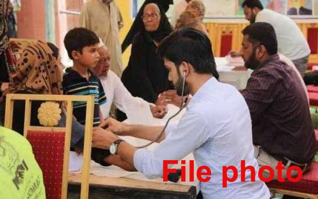 فری میڈیکل کیمپ میں 700مریضوں کا چیک اپ 