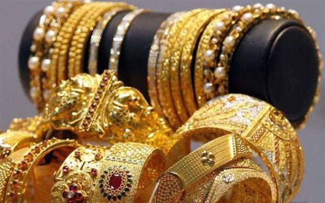 سونے کی فی تولہ قیمت کتنے ہزار کم ہوگئی؟