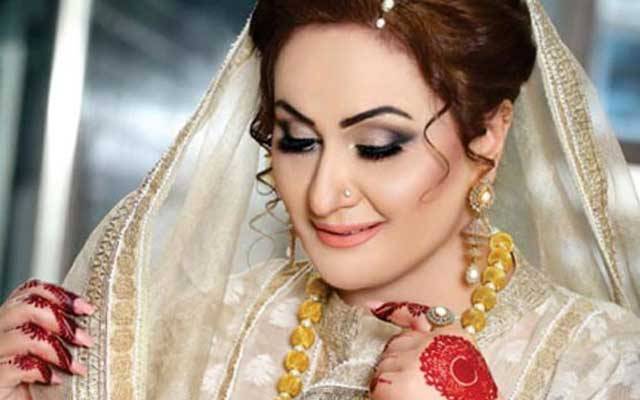 اداکارہ نرگس نے عروسی ملبوسات کی کلیکشن لانچ کردی