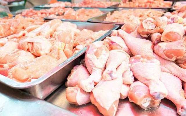 برائلر گوشت سستا، دکانوں پر رش لگ گیا