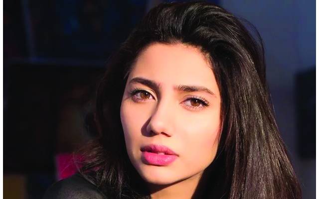 کورونا کے خطرہ کے پیش نظر معاشرتی تنہائی اختیارکی جائے: ماہرہ خان
