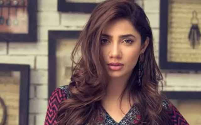 مشکل وقت میں ایک دوسرے کا خیال رکھیں ، ماہرہ خان