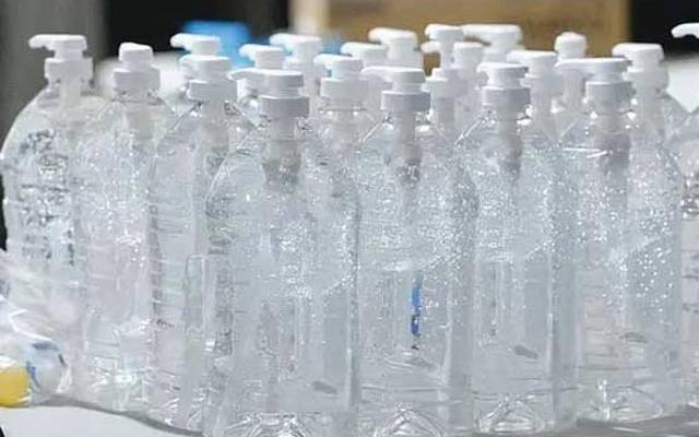 سرکاری ملازمین نےسینی ٹائزرز کی قلت اور بلیک میں فروخت کاحل ڈھونڈلیا