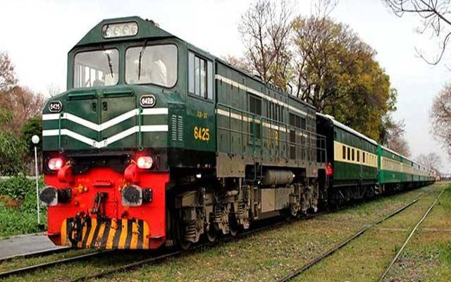 محکمہ ریلوے کا مزید ٹرینیں بند کرنے پر غور