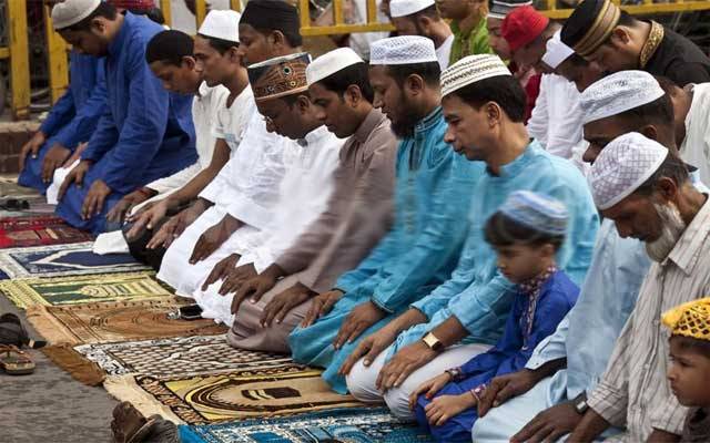 کورونا وائرس پھیلنے کا خدشہ، باجماعت نماز پر پابندی عائد