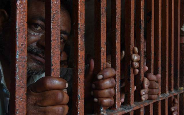 کورونا وائرس، قیدیوں اور جیل سٹاف کیلئے گورنر پنجاب کا بڑا اعلان