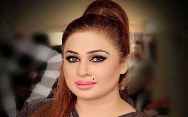 اسٹیج اداکارہ ہنی شہزادی کے گھر پر پولیس کا چھاپہ