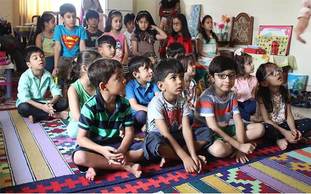 پابندیوں نے بچوں کو باغی بنادیا