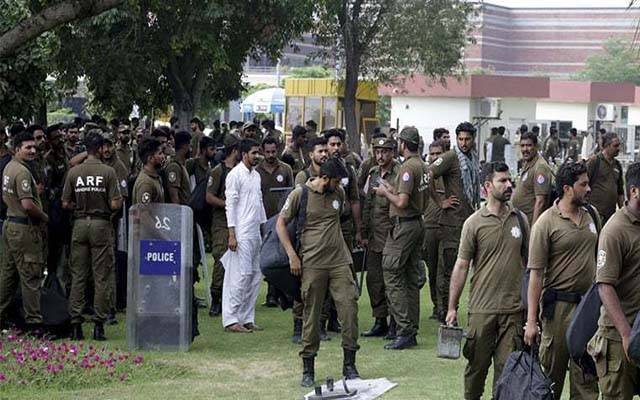پولیس اہلکار تنخواہوں سے محروم