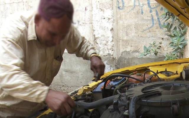 سوشل میڈیا نے گاڑی مکینک کے حالات زندگی بدل دیئے