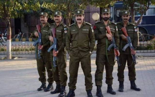 حکومت پولیس کو حفاظتی سامان فراہم کرنا بھول گئی
