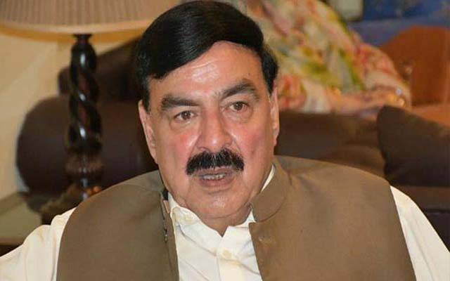 وزیر ریلوے کا 5 کروڑ روپے سے زائد رقم کورونا فنڈ میں جمع کرانے کا اعلان