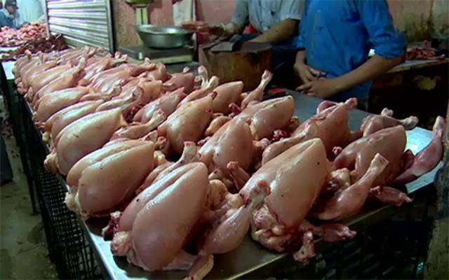 مرغی کے گوشت نے'' ڈبل سنچری ''بنالی