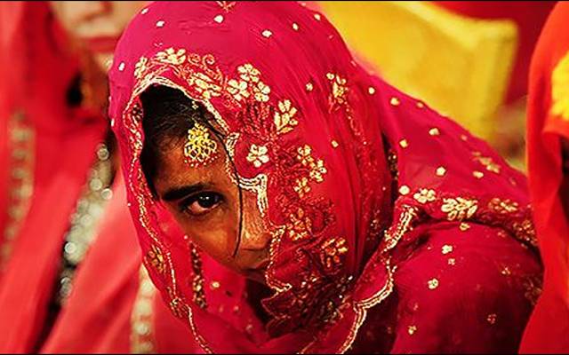 لاک ڈائون:سامان کے بہانے بیٹا دلہن لے آیا