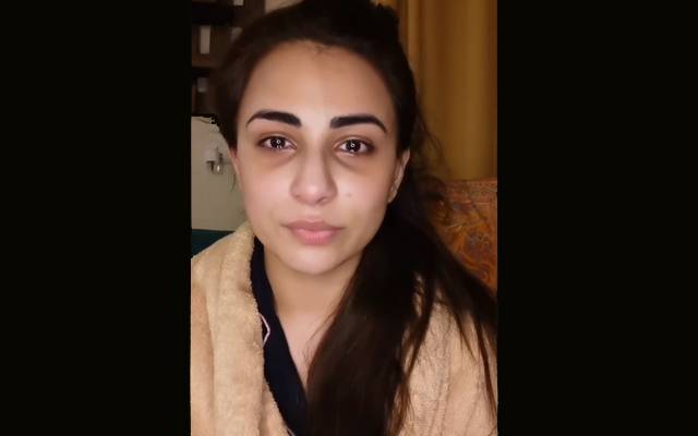دل سوز واقعہ، اداکارہ اشنا شاہ آبدیدہ ہوگئیں