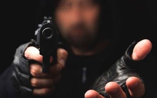 خاتون ٹیچر لٹ گئی،مزاحمت پرڈاکوؤں نے فائرنگ کردی