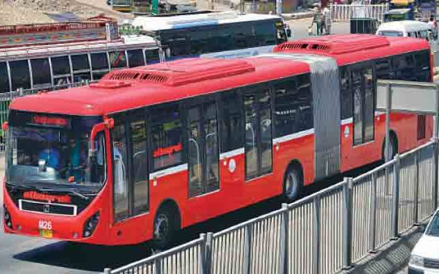 میٹرو بس کی مکمل بندش سے اتھارٹی کو 21 کروڑ 6 لاکھ کا نقصان