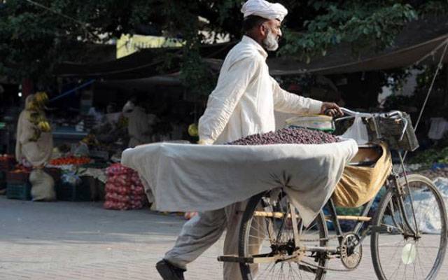 ریڑھی بان انتظامیہ کیخلاف سراپا احتجاج