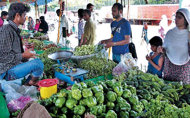 بازار میں سبزیاں مہنگی،شہریوں نے انتظامیہ کو آڑے ہاتھوں لے لیا
