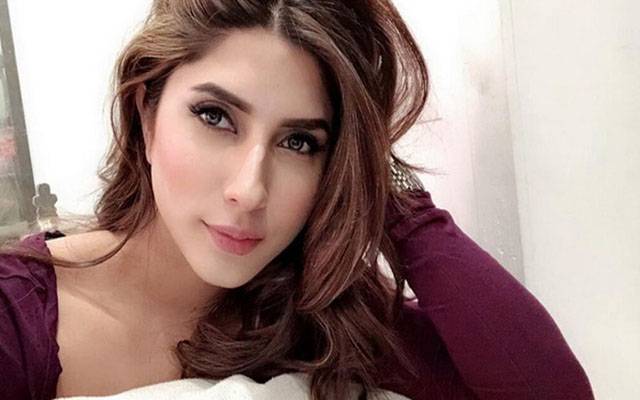 اداکارہ عظمیٰ خان عثمان سے تعلقات کا اعتراف کرکے پھنس گئیں