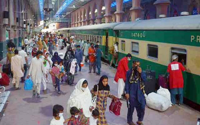 مزید سختی، بغیر ماسک ٹرین میں آنےپرجرمانہ 