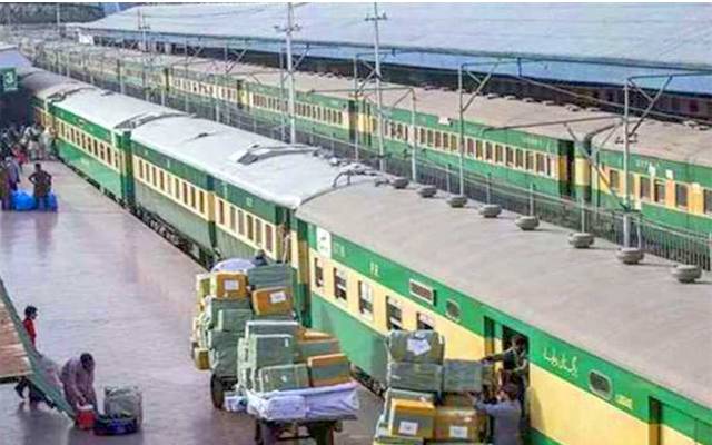 ریلوے مطلوبہ ہدف حاصل کرنے میں ناکام، اہم فیصلہ