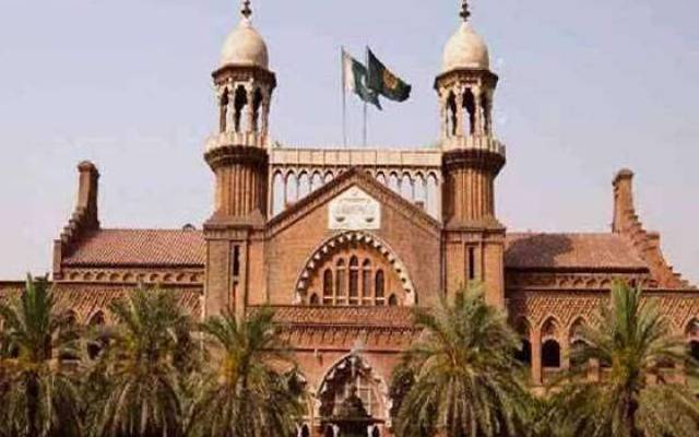 پٹرولیم مصنوعات کی قلت کا ذمہ دار کون؟ بڑے بڑوں کو   عدالت پیش ہونے کا حکم