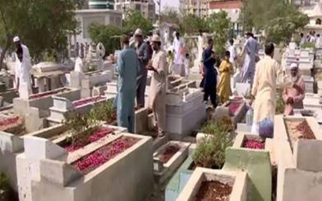 لاہور شہر میں قبرستان کم پڑ گئے