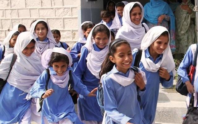 وفاقی حکومت کا ملک میں تعلیمی سرگرمیاں بحال کرنے سے متعلق اہم فیصلہ