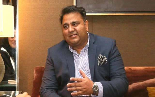 اسد عمر کو وزارت سے کس نے نکلوایا؟ حکومت میں کیا کھچڑی پک رہی ہے؟ 