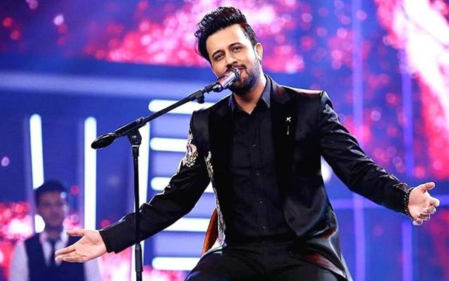 بھارتی میوزک کمپنی کو عاطف اسلم کا گانا ہٹانا مہنگا پڑگیا