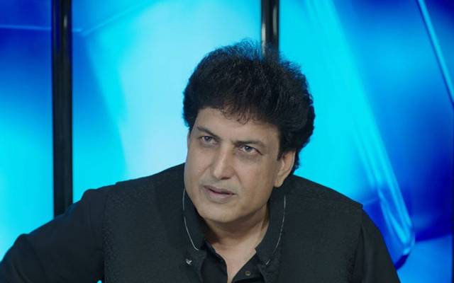 عمران خان پرتنقید کے بعد خلیل الرحمان قمرکا مداحوں کیلئے اہم پیغام