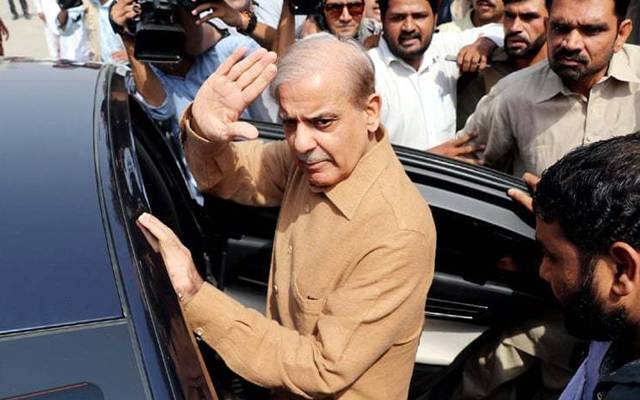 شہباز شریف کے ضمانتی مچلکوں پر دستخط