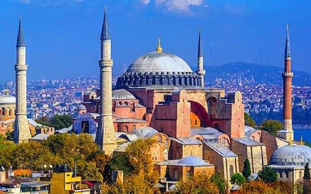  86 سال بعد تاریخی مسجد ’’آیا صوفیہ‘‘ میں نماز جمعہ ادا