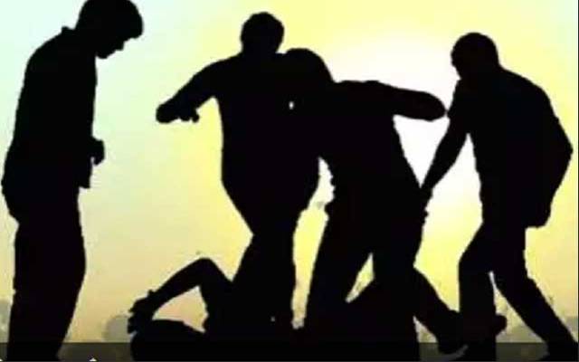 قبضہ گروپ کا محنت کش کےگھر حملہ،فیملی پر تشدد