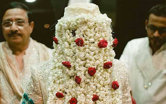 شادی کا جوڑا خراب سلنے پر دولہا عدالت پہنچ گیا