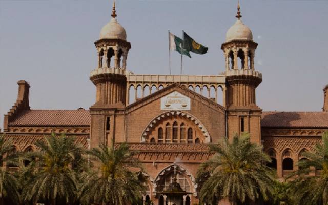  سپریم کورٹ،ہائیکورٹ کے ججز اور وکلاء کی اکثریت نےلاہور میں نماز عید ادا کی