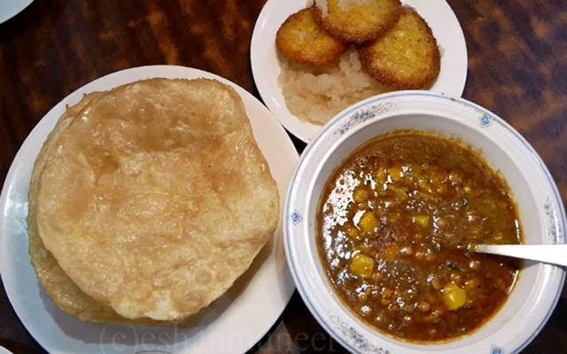 عید کا دوسرا روز  ، زندہ دلان لاہور  نے ناشتہ پوائنٹس کا رخ  کرلیا