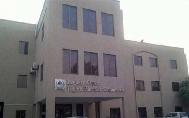  محکمہ ہائیر ایجوکیشن کی مجرمانہ غفلت، ہزاروں لیکچررزبھرتیوں سے محروم 