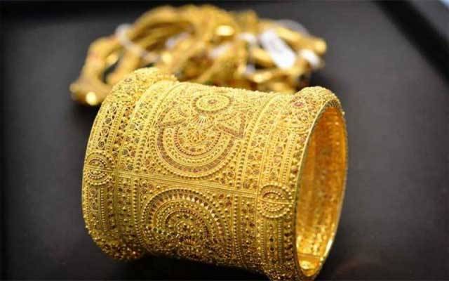 سونے کی قیمت میں اچانک حیران کن کمی
