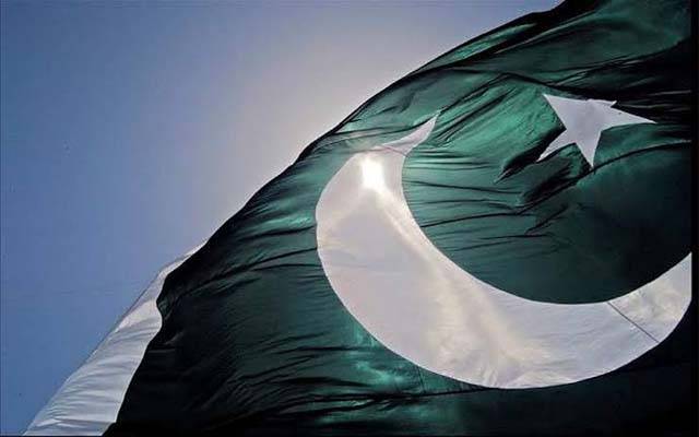 پاکستانی بھارت سے پہلے یوم آزادی کیوں مناتے ہیں؟