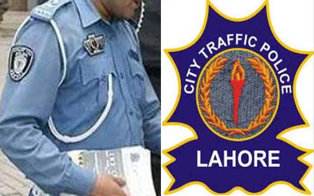 ٹریفک کے ناقص انتظامات پر ڈی ایس پی، سرکلر انچارج کی سرزنش، انسپکٹر معطل