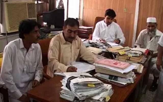 سرکاری ملازمین پر بڑی پابندی لگ گئی