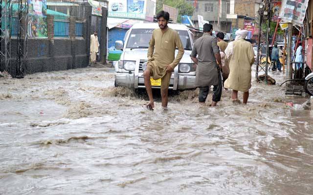 بارش سے شہر ندی نالو ں میں تبدیل، چھتیں گرنے ، حادثات میں 12افراد ہلاک 