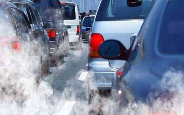 دھواں چھوڑنے والی گاڑیاں بند کرنے، فٹنس سرٹیفکیٹ لازمی قرار دینے کی تجویز
