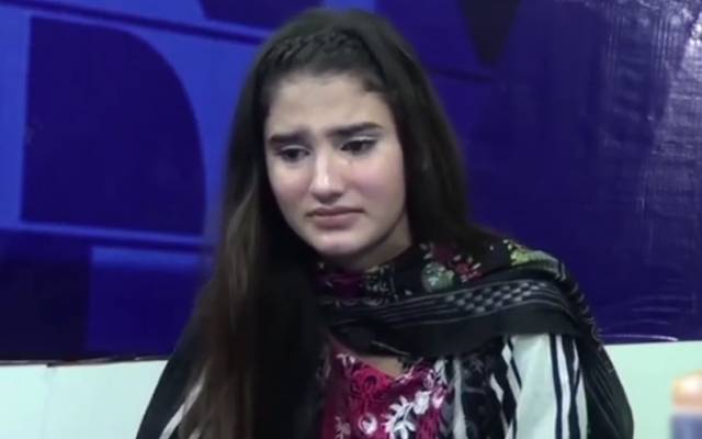سوشل میڈیا سٹار نمرہ دوران شو کیوں رونےلگیں؟ وجہ سامنے آگئی